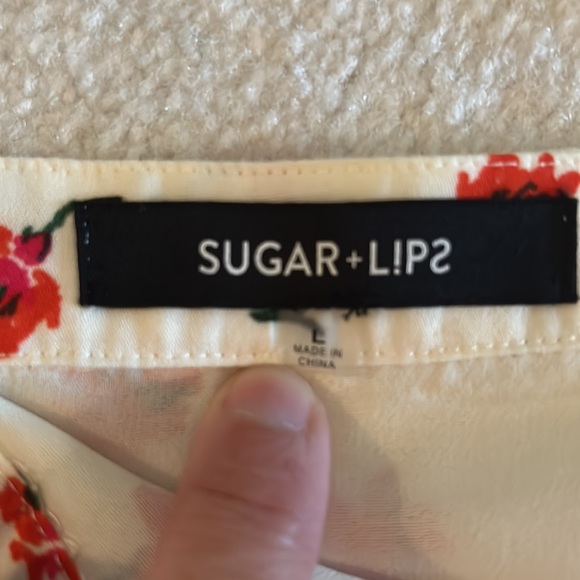 Sugar +lips brand. Size large. Cream with bright orange/touch of red flowers. - Picture 3 of 7